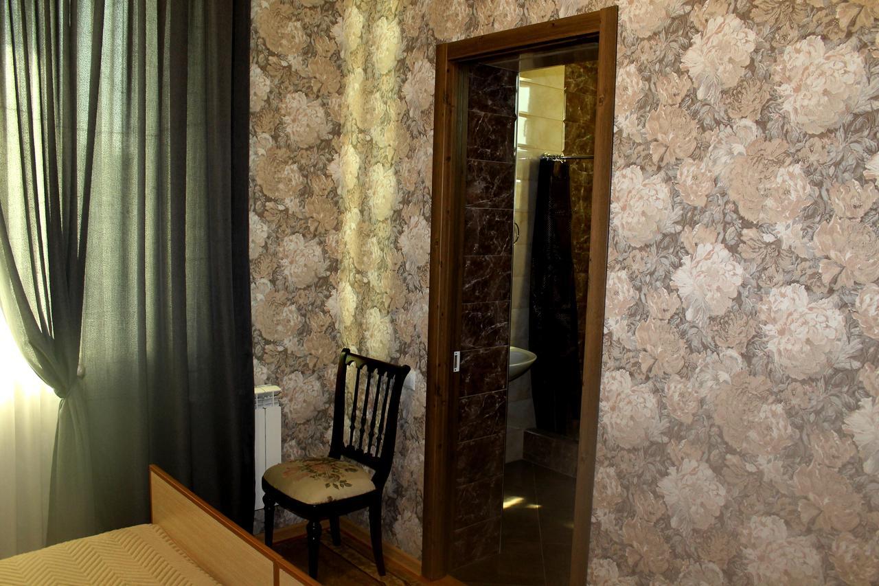Green Guest House Koutaïssi Extérieur photo